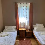 Arkad Apartmanhaz *