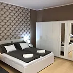Arkad Apartmanhaz * סגד