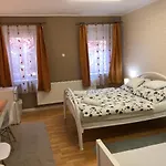 דירה Arkad Apartmanhaz סגד
