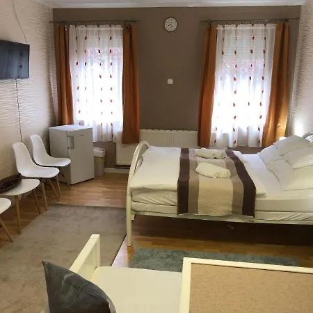 Arkad Apartmanhaz Szegedin