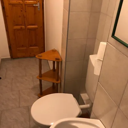 Arkad Apartmanhaz Apartament Segedyn