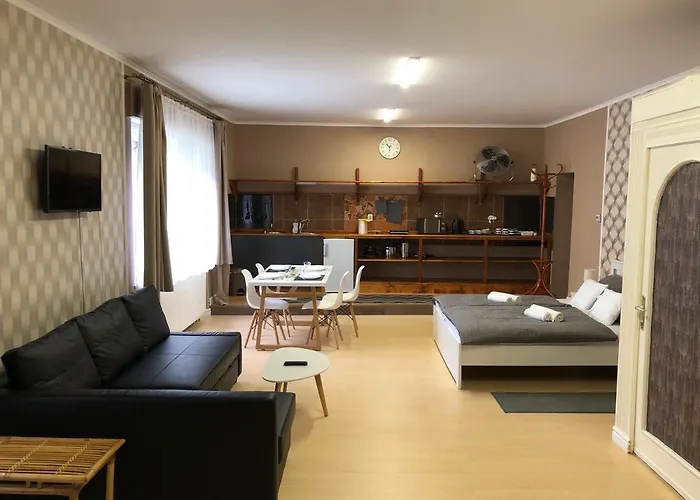 Lägenhet Arkad Apartmanhaz Szeged
