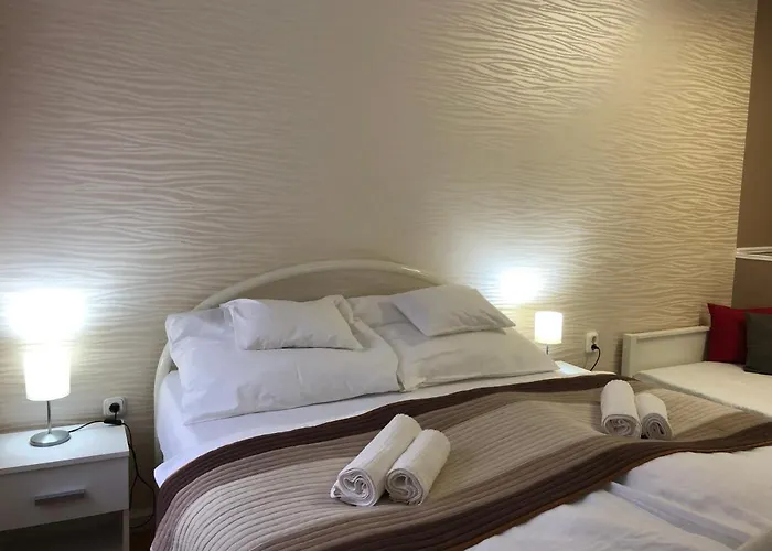 Arkad Apartmanhaz * Сегед