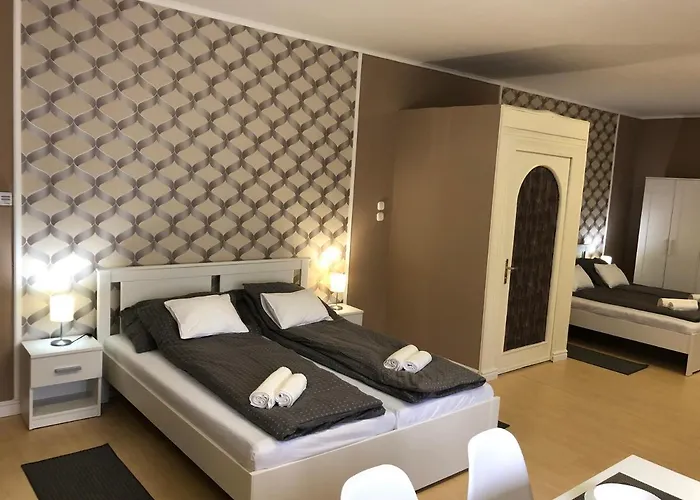 Lägenhet Arkad Apartmanhaz Szeged