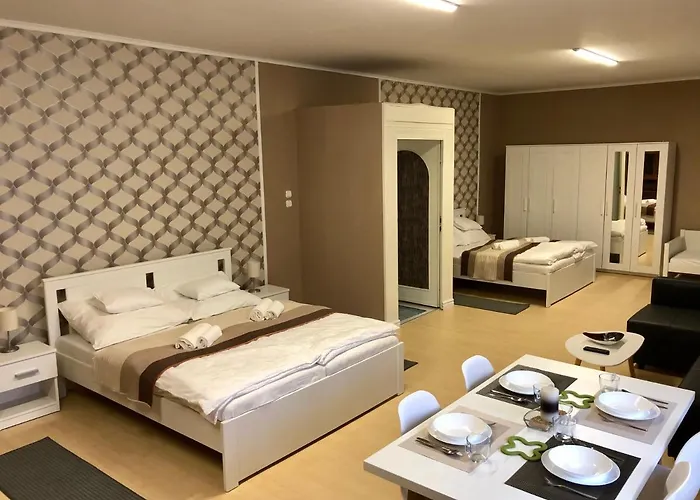 Arkad Apartmanhaz Lägenhet Szeged