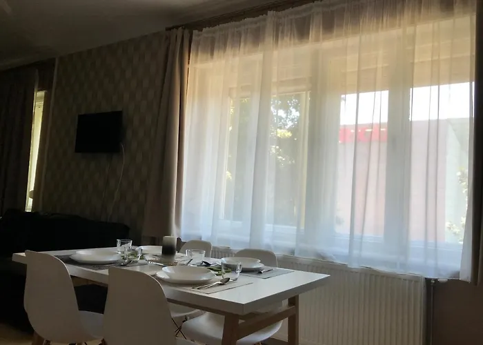 Arkad Apartmanhaz Lägenhet Szeged