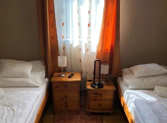 Arkad Apartmanhaz *