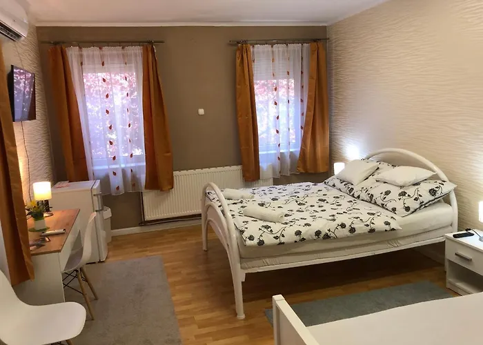 Lägenhet Arkad Apartmanhaz Szeged
