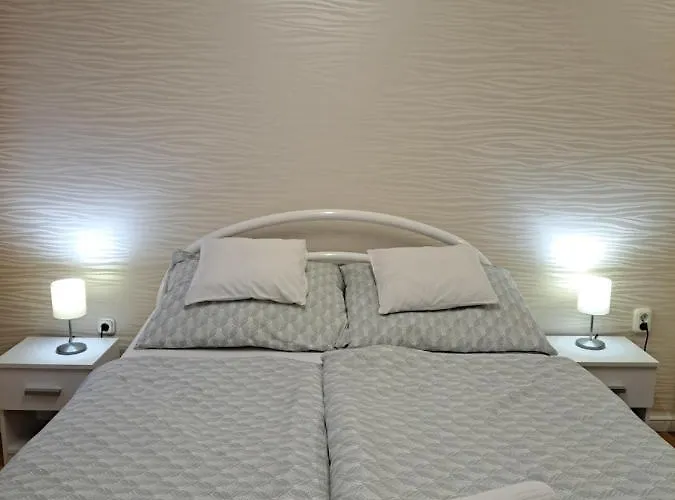 Arkad Apartmanhaz Lägenhet Szeged