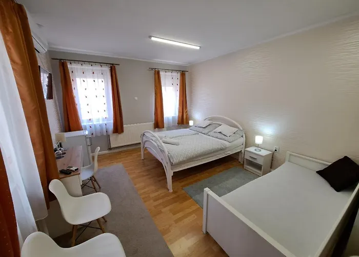 Lägenhet Arkad Apartmanhaz Szeged