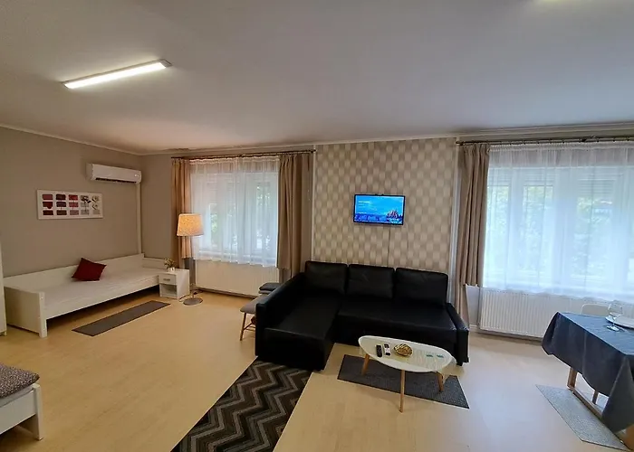 Lägenhet Arkad Apartmanhaz Szeged